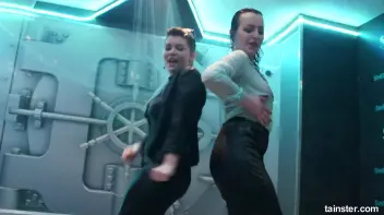 Sexy ladies getting wetter and wetter Screencap 48 on sinx.preview.netperv.com