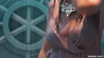 Spectacular wetlook dancing Screencap 66 on sinx.preview.netperv.com