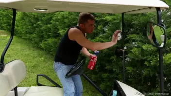 Golden Showers On The Greens Screencap 2 on sinx.preview.netperv.com