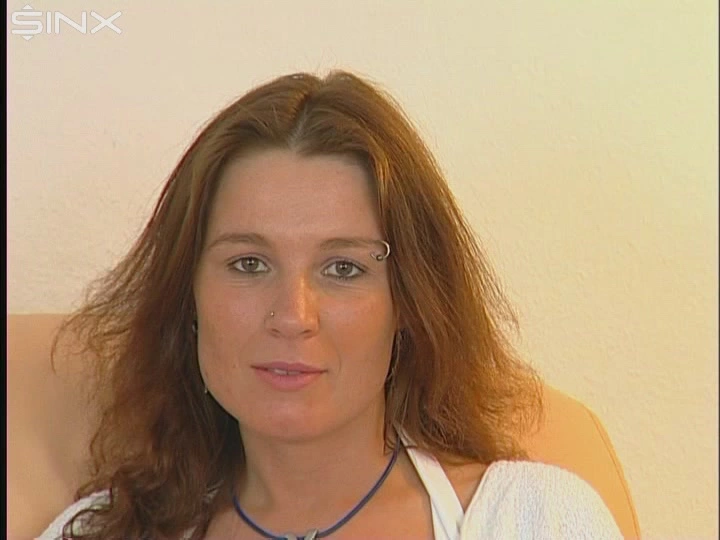 Mara besorgt es sich selbst on sinx.preview.netperv.com