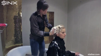 Blonde and brunette shampooing one another Screencap 8 on sinx.preview.netperv.com