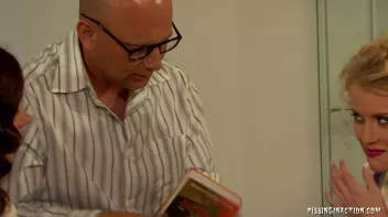 Boring Bob Needs Some Piss Action Screencap 7 on sinx.preview.netperv.com