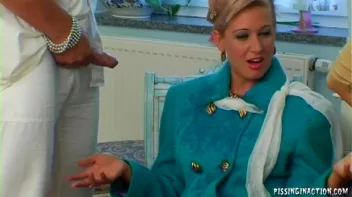 Bedroom Double Piss Bang Screencap 12 on sinx.preview.netperv.com