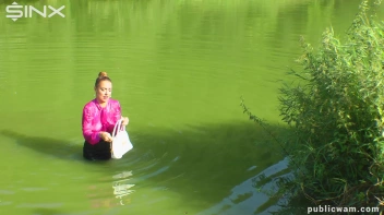 Catfighting Cuties Getting Wet And Messy Screencap 16 on sinx.preview.netperv.com