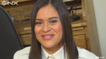 Licking Her Flavors Off Of His Fingers Screencap 2 on sinx.preview.netperv.com