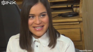 Licking Her Flavors Off Of His Fingers Screencap 8 on sinx.preview.netperv.com