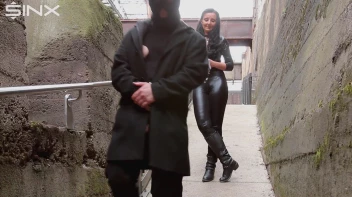 CBT und Nippelspiele im Freien Screencap 47 on sinx.preview.netperv.com