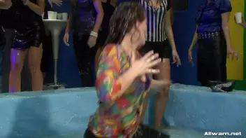 Hair Pulling, Gel Covered Catfighters! Screencap 11 on sinx.preview.netperv.com