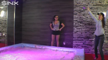 Mud Wrestling Doubles Competition Screencap 3 on sinx.preview.netperv.com