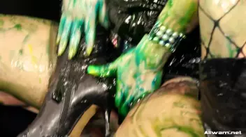 Color Me Bad Babes Screencap 104 on sinx.preview.netperv.com