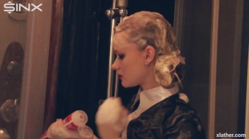 Coy Cuties Sexy Sudsy Shower Screencap 22 on sinx.preview.netperv.com