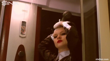 Coy Cuties Sexy Sudsy Shower Screencap 23 on sinx.preview.netperv.com