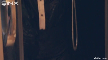 Coy Cuties Sexy Sudsy Shower Screencap 36 on sinx.preview.netperv.com