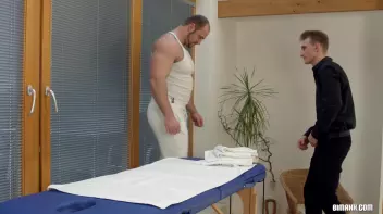 Make It An MMF Massage Screencap 1 on sinx.preview.netperv.com