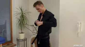 Make It An MMF Massage Screencap 2 on sinx.preview.netperv.com