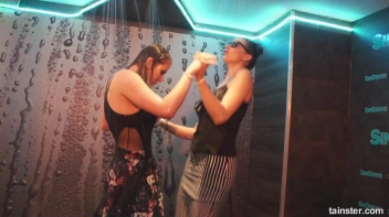 Steam it Up With The Wetlook Wonders! Screencap 2 on sinx.preview.netperv.com