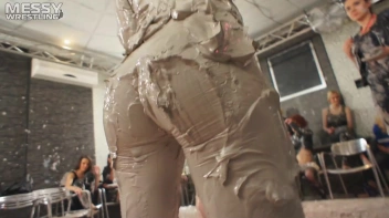 Muddy Wrestling Special: 2 Amateur Battles - Audience vs. Audience Screencap 24 on sinx.preview.netperv.com