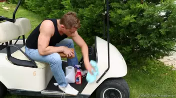 Golden Showers On The Greens Screencap 1 on sinx.preview.netperv.com