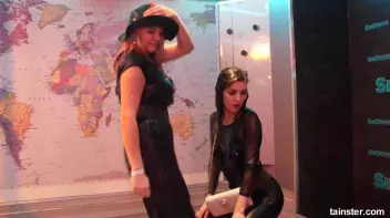 Shaking It In A Wetlook Storm! Screencap 25 on sinx.preview.netperv.com