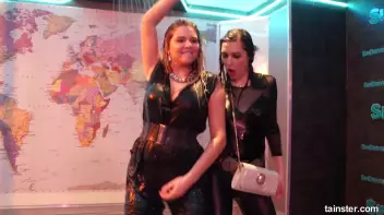 Shaking It In A Wetlook Storm! Screencap 29 on sinx.preview.netperv.com