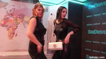 Shaking It In A Wetlook Storm! Screencap 32 on sinx.preview.netperv.com