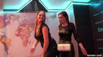 Shaking It In A Wetlook Storm! Screencap 33 on sinx.preview.netperv.com