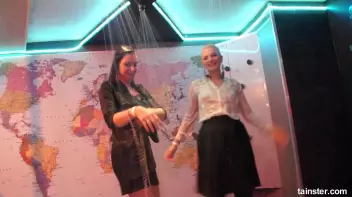 Shaking It In A Wetlook Storm! Screencap 36 on sinx.preview.netperv.com