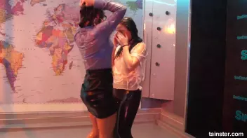 Shaking It In A Wetlook Storm! Screencap 80 on sinx.preview.netperv.com