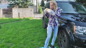 Wet & Messy Car Washing For Playful Blonde Screencap 40 on sinx.preview.netperv.com