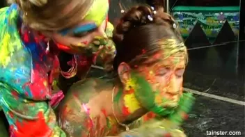 Finger Painting Fashion Craze Screencap 86 on sinx.preview.netperv.com