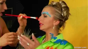 Finger Painting Fashion Craze Screencap 22 on sinx.preview.netperv.com