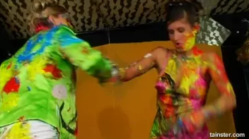 Finger Painting Fashion Craze Screencap 62 on sinx.preview.netperv.com