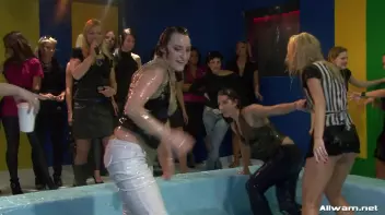 Gel Wrestling Hotties Screencap 54 on sinx.preview.netperv.com