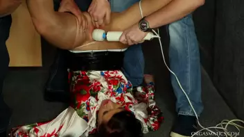 Locker Room Vibrator Invaders Screencap 33 on sinx.preview.netperv.com