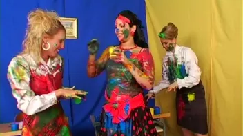 Painting Lesson Turns Messy Screencap 36 on sinx.preview.netperv.com