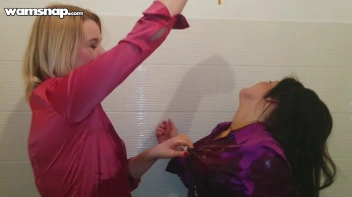 Blouse Beauties Egg Themselves Up! Screencap 20 on sinx.preview.netperv.com