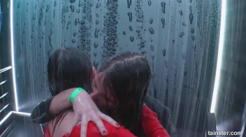 Titty Shakin' Shower Time Screencap 71 on sinx.preview.netperv.com