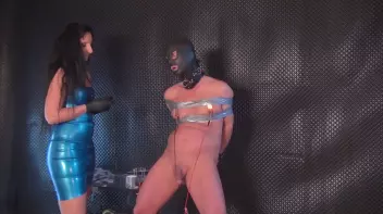 Nippelspiele mit Strom Screencap 50 on sinx.preview.netperv.com