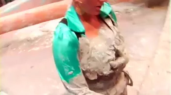 Struggling in the Mud Screencap 16 on sinx.preview.netperv.com