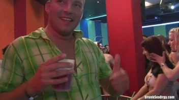 Bikini Beach Balls Part 6 - Cam 3 Screencap 67 on sinx.preview.netperv.com