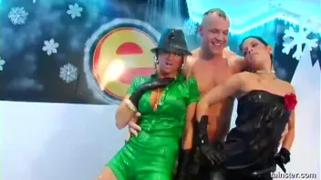 Pussy Blizzard Part 1 - Shower Cam Screencap 79 on sinx.preview.netperv.com