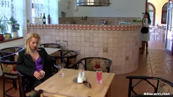 Don't Piss Off This Waitress! Screencap 19 on sinx.preview.netperv.com