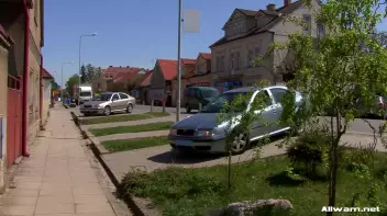 Don't Piss Off This Waitress! Screencap 2 on sinx.preview.netperv.com