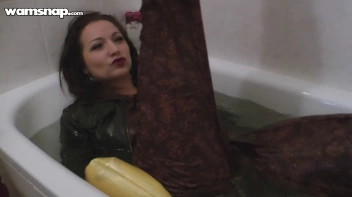 Dressed And Ready For Wet Look! Screencap 14 on sinx.preview.netperv.com