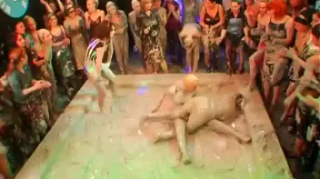 Dionne vs. Lucy Cornet Screencap 10 on sinx.preview.netperv.com