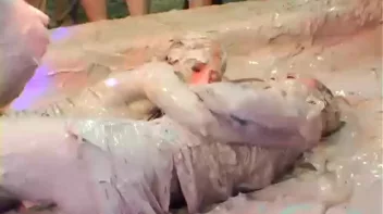 Dionne vs. Lucy Cornet Screencap 29 on sinx.preview.netperv.com