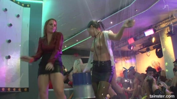 Welcome To The Mad House Part 2 - Cam 4 Screencap 89 on sinx.preview.netperv.com