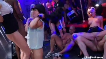 International Summer Lovin' Part 4 - Hardcore Cam Screencap 66 on sinx.preview.netperv.com