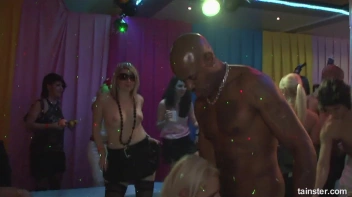 Club Cunts Part 1 - Cam 2 Screencap 83 on sinx.preview.netperv.com