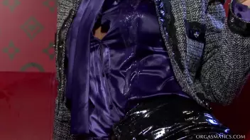 Champagne Showers and Girl Power Screencap 20 on sinx.preview.netperv.com